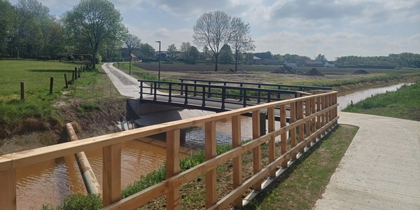 De nieuwe brug aan de Zuidhavendijk